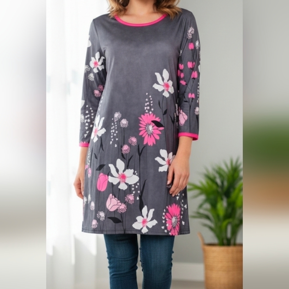 LILY by Firmiana Gray Floral Tunic SMALL